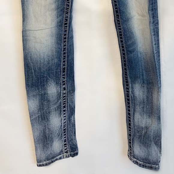 Miss Me Jeans - Picture 2 of 5